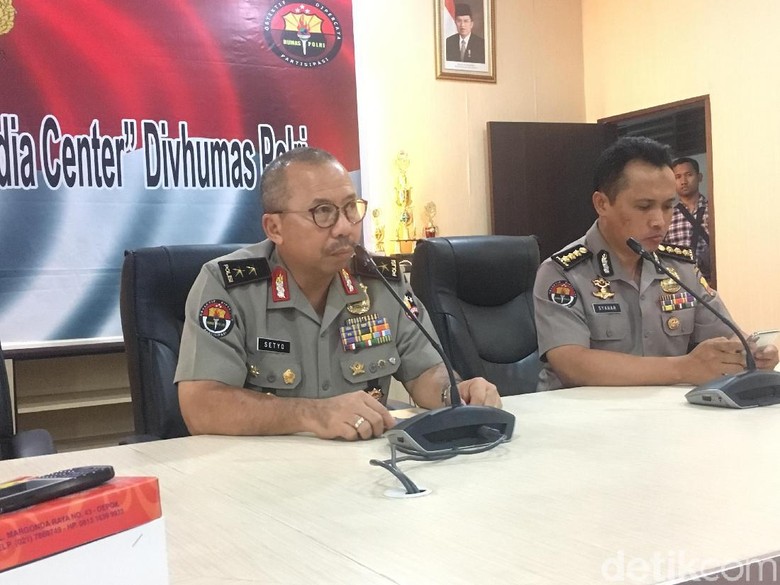 Kapolres Ketapang Dicopot, Polri: Dia Terlalu Pede Kapolres Ketapang Dicopot, Polri: Dia Terlalu Pede