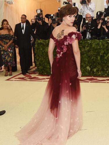 Scarlett Johannson Pilih Gaun Mantan Istri Produser Cabul di Met Gala 2018