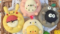 Pikachu hingga Totoro berada di satu tempat. Eits, ini bukan bakpau ya tapi donat. Foto: Instagram @kunkathy