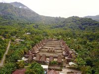 Kampung Adat Gurusina dilihat dari atas (gidonjones/Instagram)