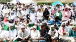 Momen Massa Aksi Bela Palestina Salat Jumat di Monas