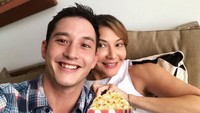 Tamara pun kerap mengunggah foto-fotonya dengan Mike Lewis. (Dok. Instagram/tamarableszynskiofficial)