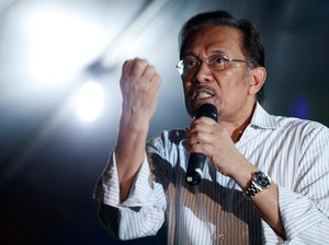 Anwar Ibrahim, Keluar Masuk Penjara dan Berdamai dengan Mahathir