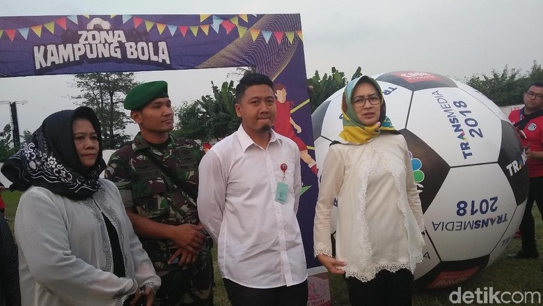 Sambut Piala Dunia, Wali Kota Airin Buka Kampung Bola di Serpong Sambut Piala Dunia, Wali Kota Airin Buka Kampung Bola di Serpong