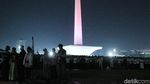 Foto: Syahdunya Salat Subuh Massa Aksi Bela Palestina di Monas