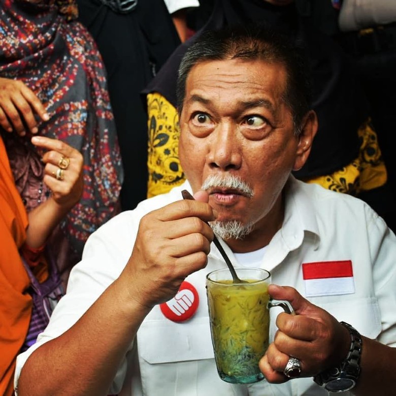Pemprov Bantah SBY: Tak Ada Penggeledahan Rumah Dinas Deddy Mizwar Pemprov Bantah SBY: Tak Ada Penggeledahan Rumah Dinas Deddy Mizwar