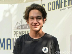 Kata Indro Warkop dan Adipati Dolken soal Film Asal Kau Bahagia