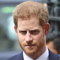 Di usia 20-an, Harry pun mendapatkan bantuan psikolog untuk mengatasi gangguan mentalnya itu. Kecemasannya tersebut terjadi karena tidak bisa move on dari kematian tragis Putri Diana.  Foto: Getty Images