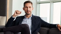 Pendiri Instagram - Kevin Systrom. Aplikasi paling populer di dunia saat ini, Instagram dibuat oleh mahasiswa Universitas Standford, Kevin Systrom. Pemuda ini senang fotografi. brightside.me/Istimewa.