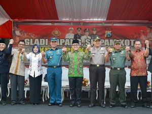 Bupati Anas Minta Kampanye Pilgub Tak Diisi Perang Medsos
