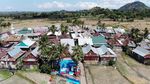 Nenek Daeng Kini Ambil Air Hanya Lima Langkah dari Rumah