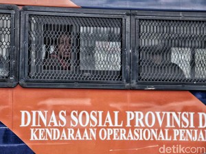 Viral Pria Bugil Lari di Pinggir Jalanan Cengkareng, Ini Faktanya