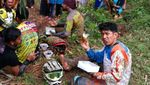 Ini Gaya Ibnu Jamil Saat Makan Siang di Sydney hingga Ngopi di Atas Gunung