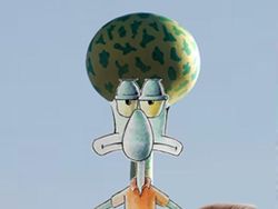 Kreatif! Perpaduan Benda Nyata dengan Lukisan