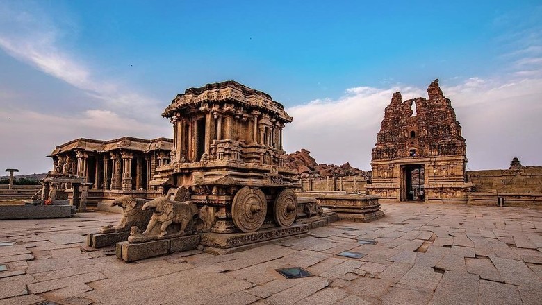 Komplek candi Hampi yang terbengkalai tapi juga cantik (neer991/Instagram) Komplek candi Hampi yang terbengkalai tapi juga cantik (neer991/Instagram)