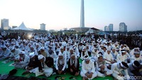 Aksi itu digagas oleh Persaudaraan Alumni 212, GNPF Ulama, dan sejumlah organisasi lainnya.