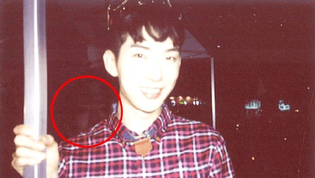 Hii... Ada Sosok Menyeramkan di Foto-foto Idola K-Pop Ini!