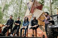 Nonton Konser Sambil Sharing Bareng Idola di Rock Adventure 2018