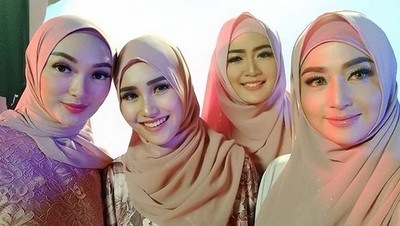 Kenakan Hijab, Dewi Persik Bikin Pangling