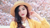Beauty vlogger ini kelahiran 1998, dengan umur yang masih muda Nanda menjadi salah satu youTubers yang memiliki penghasilan banyak. Dok. Instagram/nandaarsynt