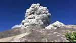 Foto: Letusan Freatik Merapi