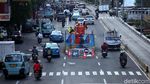 Aduh! Ada Proyek Galian di Tengah Jalan