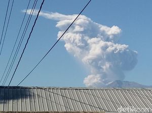 Merapi Meletus Tapi Sudah Terlanjur Beli Tiket Pesawat, Harus Apa?