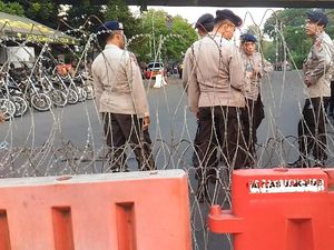 Aksi Bela Palestina, Jalan Medan Merdeka Selatan Ditutup