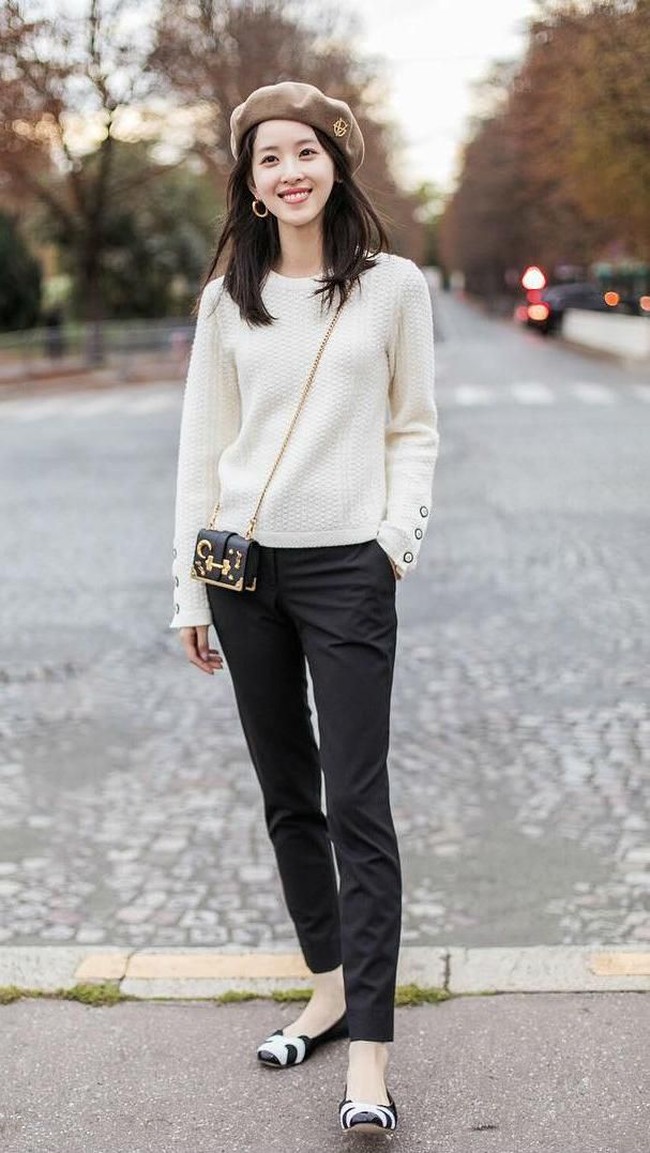 Total kekayann Zhang bersama sang suami mencapai US$11.6 miliar atau Rp 220 triliun.  Foto: Instagram