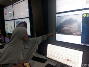 Sudah 7 Kali Erupsi Freatik Gunung Merapi Sejak Letusan Besar 2010