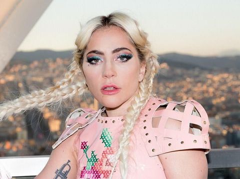 Saingi Rihanna & Kylie Jenner, Lady Gaga Rilis Makeup 