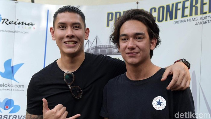 Ganindra Bimo Ganindra Bimo dan Adipati Dolken saat ditemui di Kebayoran Baru.
