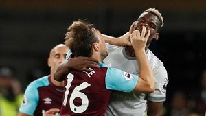 Melihat Ribut-Ribut Pogba dan Noble yang Berakhir dengan Pelukan Hangat
