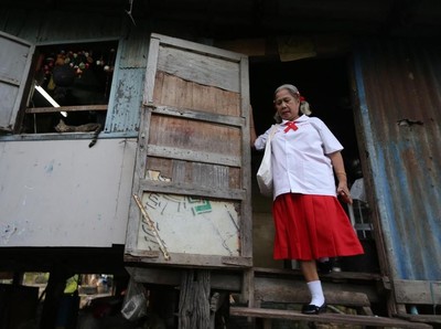 Ketika Nenek-nenek Pergi Sekolah di Thailand Ketika Nenek-nenek Pergi Sekolah di Thailand