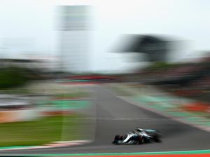 Hamilton Kuasai Sesi Latihan III