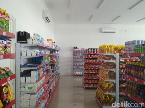 Produk makanan dan minuman di Umat Mart
