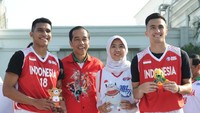 Jokowi berjaket merah Asian Games. Foto: Biro Pers Setpres