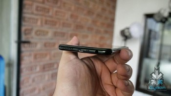 Ponsel ini ditenagai Helio P60, RAM 4 GB dan ROM 128 GB. Foto: igyaan