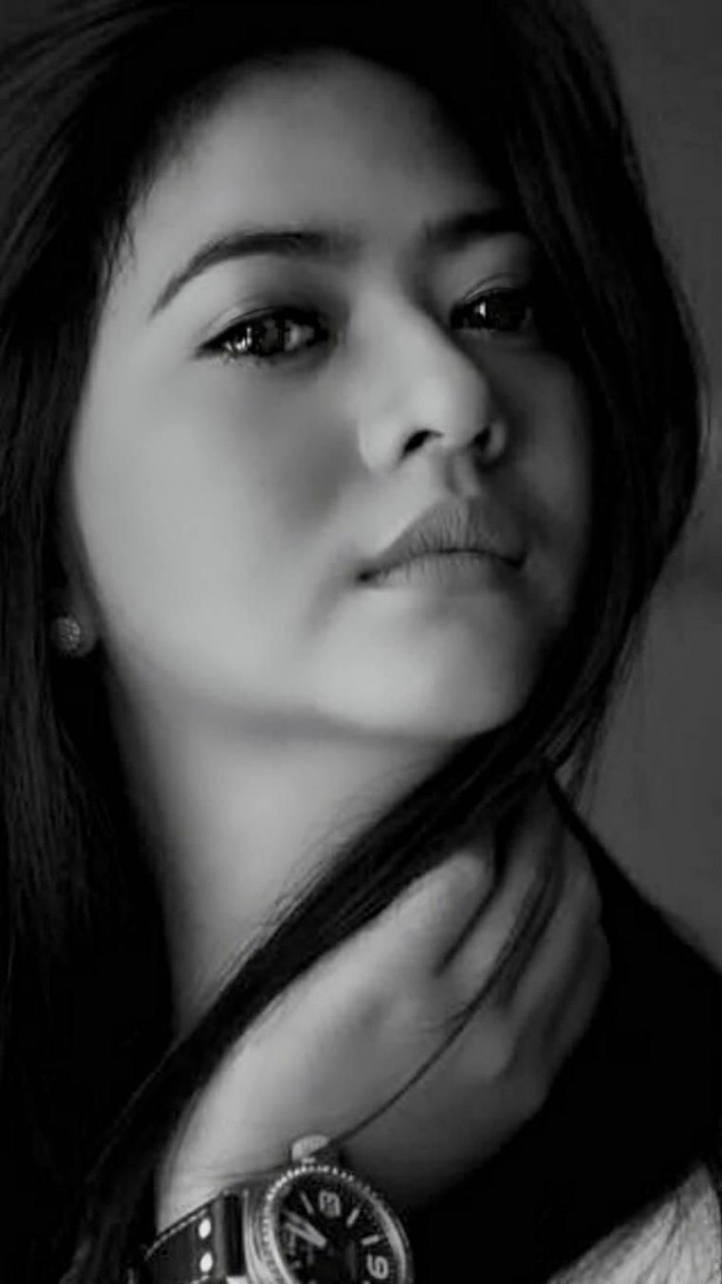 Qory Sandioriva tampil dengan keunikannya tersendiri. Fitur wajahnya chubby tak tirus seperti Puteri Indonesia pada umumnya. (Foto: Instagram/qorysandioriva)