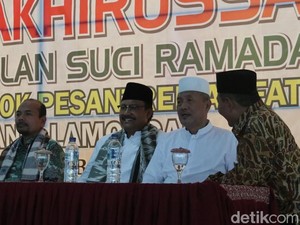 Gus Ipul Cerita Kemajuan Pesantren di Depan Andrinof Chaniago