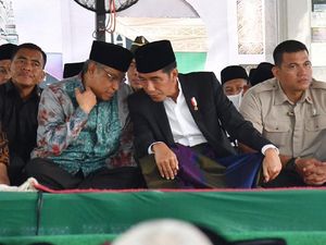 KH Said Aqil Beri Kode Keras Dukung Jokowi, Ke Mana Suara NU?