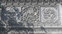 Dekorasi bunga menghias dinding bangunan di sini sebagai ciri arsitektur etnis Muslim Hui (Fitraya/detikTravel)