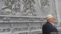 Kota Chang Ji dulunya adalah Jalur Sutra menuju Kazakhstan. Di sini banyak etnis minoritas Muslim Hui dengan ciri khas peci putihnya (Fitraya/detikTravel)