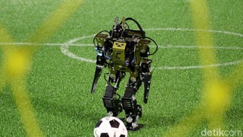 Kontes Robot Indonesia (KRI) tingkar regional II diikuti oleh 95 tim dari 44 Perguruan Tinggi.