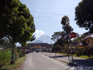 Gunung Merapi Kembali Erupsi Selama 4 Menit