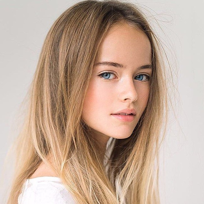 Bukan tak mungkin, saat dewasa nanti, karier Kristina sebagai model akan sesukses Kendall Jenner atau Naomi Campbell. (Foto: Instagram/Kristina Pimenova)