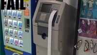 Loh, ATM ini eror. Istimewa/oddee.com
