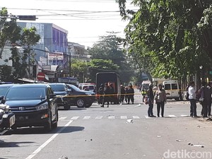 Ekonom Yakin Peristiwa Bom di Surabaya Tak Guncang Investor