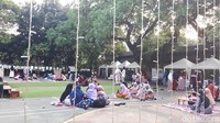 Sebuah lapangan samping Masjid Sunda Kelapa disulap menjadi sebuah tempat yang asyik untuk para anak muda.
