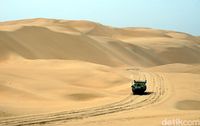 Gurun Pasir  di China yang Bisa Bernyanyi 